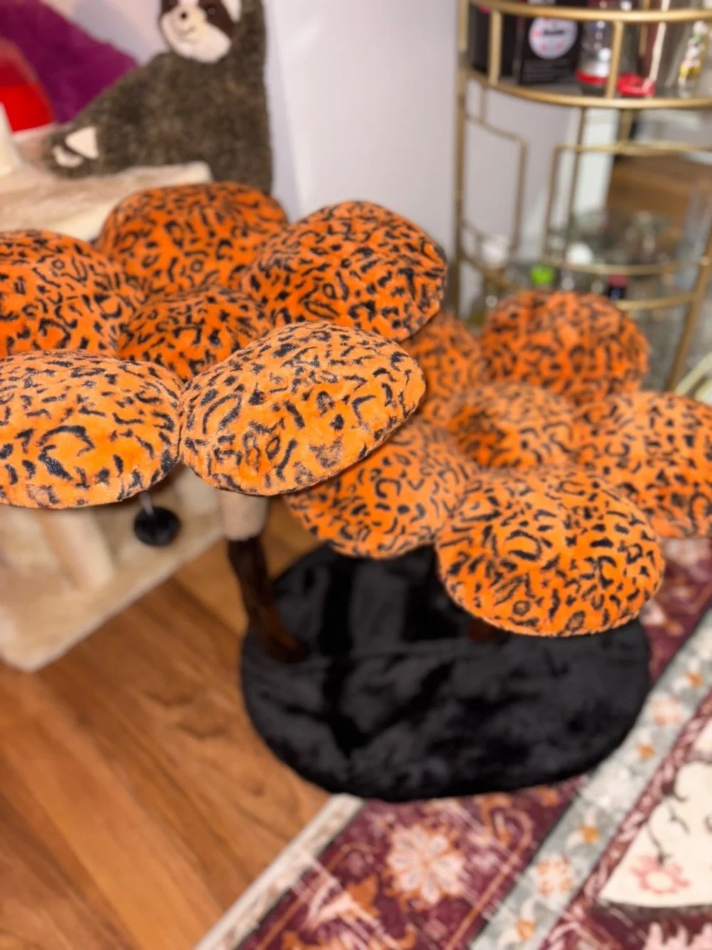 Beautiful Custom Leopard Flower Cat Tree
